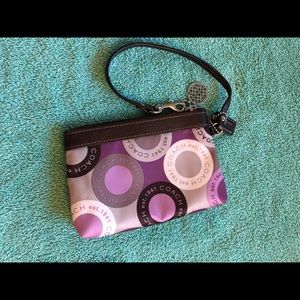 Coach Bags - Coach wristlet Coach Bags - Coach wristlet